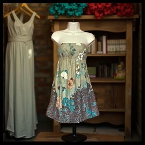 ‧₊˚✮ Y2K Strapless Large Flower Floral Print Dress Empire Waist